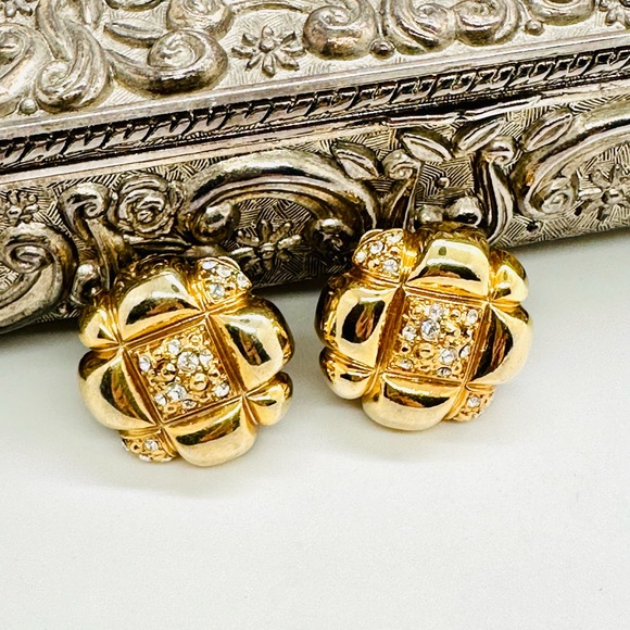Vintage Rhinestone Statement Clip Earrings - Picture 8 of 11